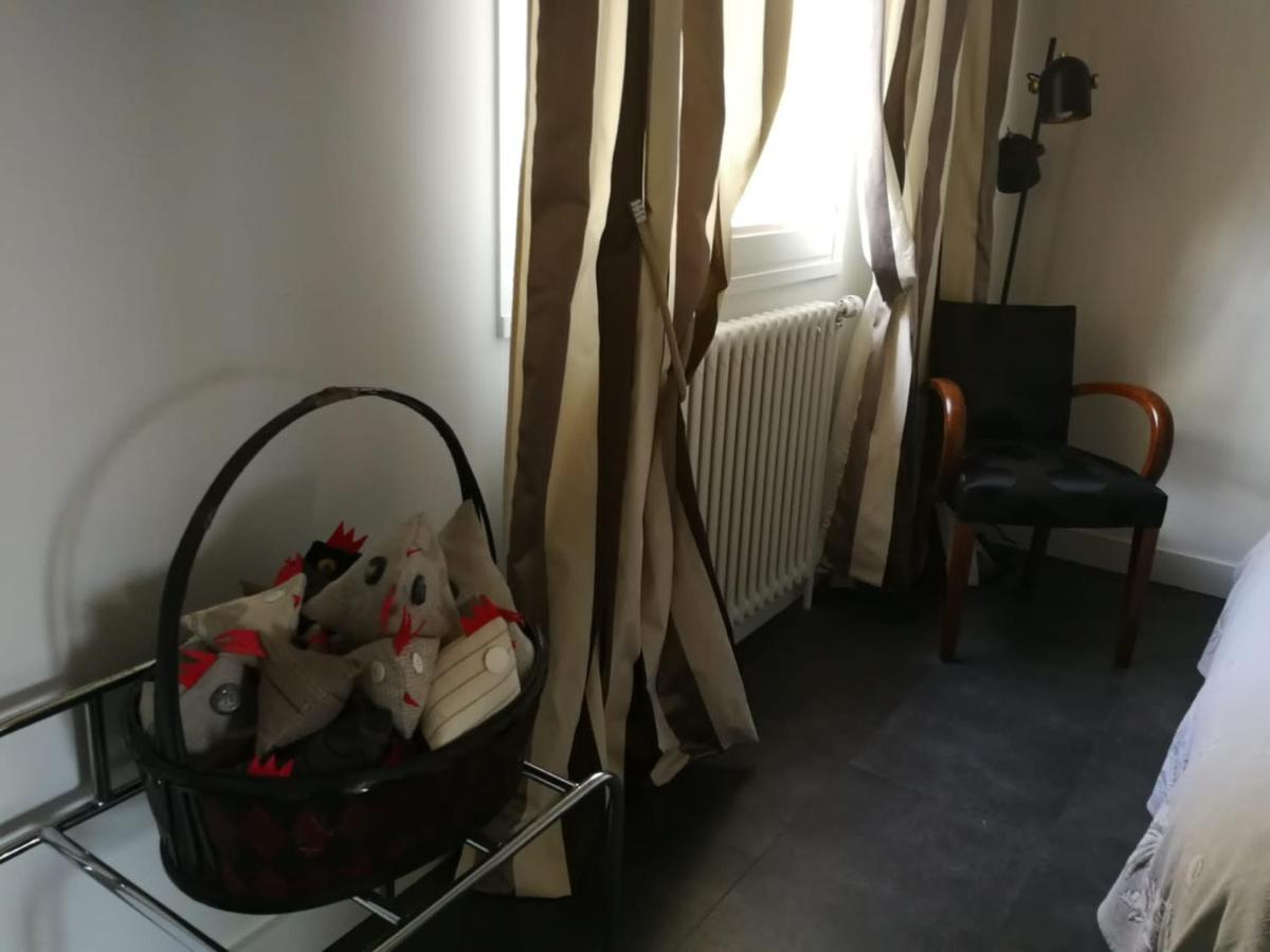 Un Verger dans la Ville Saint-Parres-aux-Tertres Extérieur photo