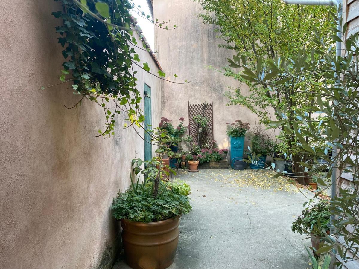 Un Verger dans la Ville Saint-Parres-aux-Tertres Extérieur photo